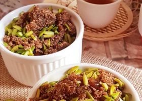 طريقة عمل حلى سميد محموس بالفستق الحلبي