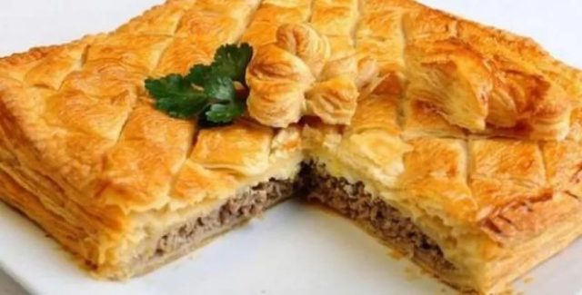 طريقة عمل فطيرة اللحم المفروم لعيد الأضحى