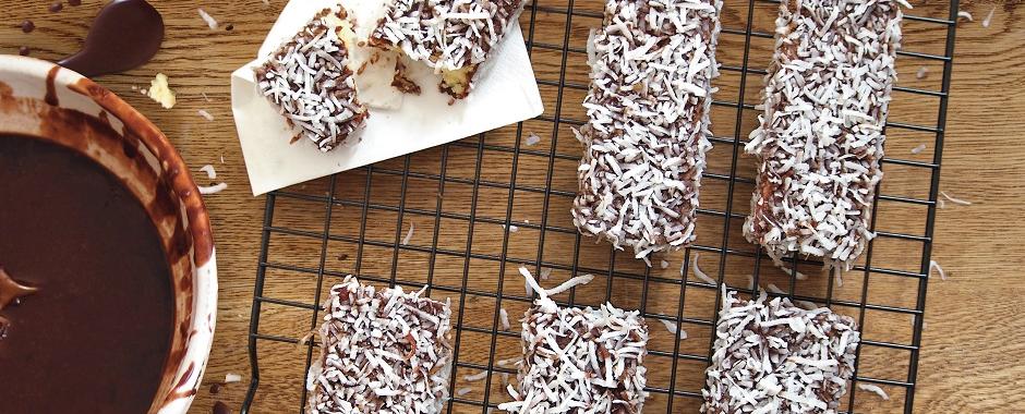 طريقة عمل أصابع الشوكولاتة بجوز الهند