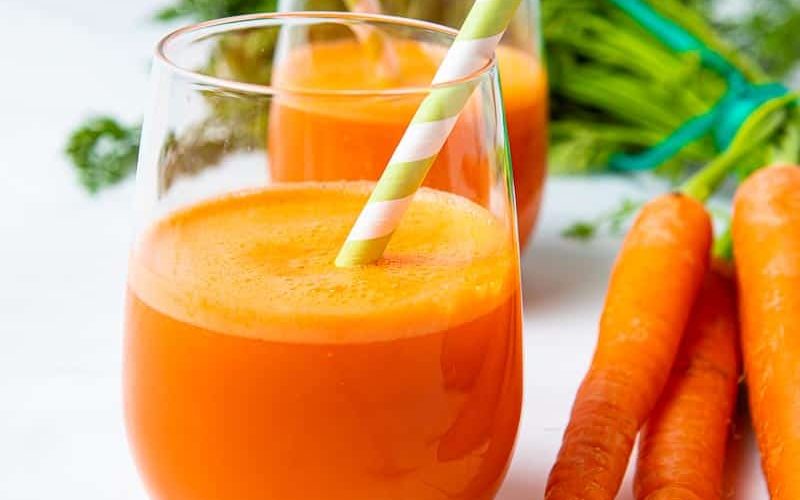 طريقة عمل عصير الجزر المشوي بالميسو والتفاح المدخن