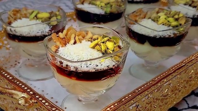 طريقة عمل مهلبية بجبنة الريكوتا وشرائح العنب الاحمر