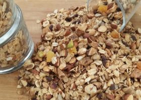 طريقة عمل رقائق الشوفان المقرمشة بنكهة القهوة والكراميل