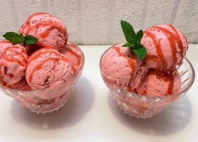 طريقة عمل آيس كريم الفراولة