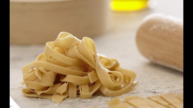 طريقة عمل عجينة الباستا