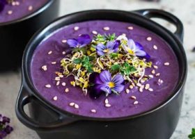 طريقة عمل شوربة البطاطا الارجوانية بجوز الهند