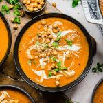 طريقة عمل شوربة الشوكولاته البيضاء مع الكاجو والكركم