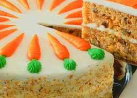 طريقة عمل كيكة مثلجة بالخيار والنعناع ومربى الجزر