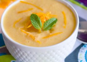 طريقة عمل شوربة شمام باردة مع فانيليا وعسل