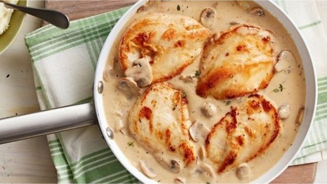طريقة عمل دجاج كريمي بالمشروم