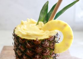 طريقة عمل سموزى اناناس وجزر مع رشة زنجبيل