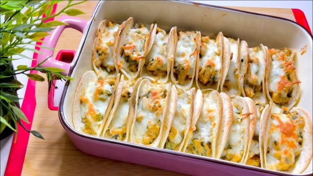 طريقة عمل مينى تاكو خبز شامى بالمانجو والدجاج المشوى واللبن الزبادى بالكمون