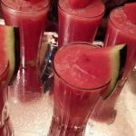 طريقة عمل كوب ماء بطيخ بالفلفل الأسود والزعفران مزيج بين الشرقي و الهندي جربيها و استمتعي بالطعم الرائع.
