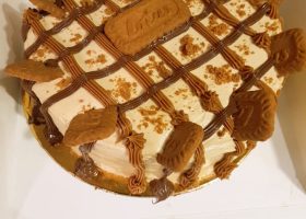 طريقة عمل كيكة البراونيز باللوتس