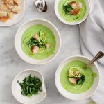 طريقة عمل شوربة كيوى مشوى بالريحان الأبيض وزيت السمسم