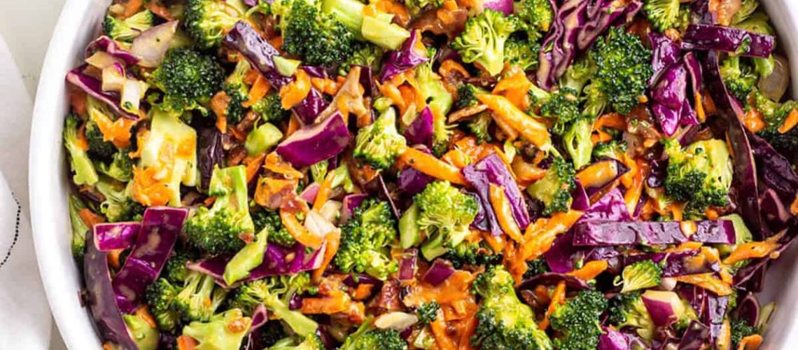 طريقة عمل سلطة بروكلي نى بالخوخ المشوى و المستردة بالعسل