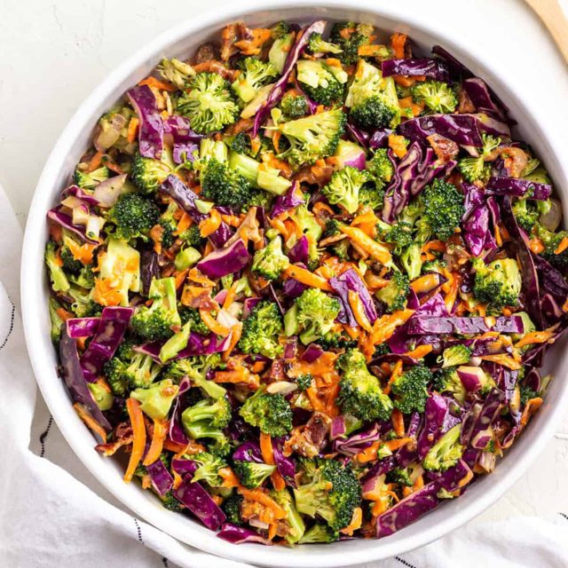 طريقة عمل سلطة بروكلي نى بالخوخ المشوى و المستردة بالعسل