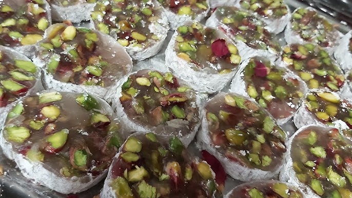 طريقة عمل راحة الحلقوم بالفستق