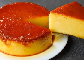 طريقة عمل مهلبية الجزر بالكركم وحليب جوز الهند المدخن