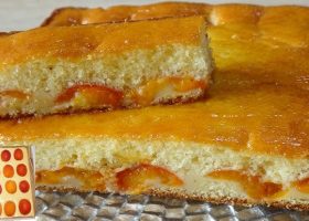 طريقة عمل كيك مشمش مجفف