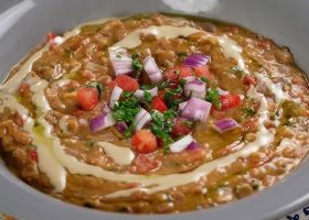 طريقة عمل فول بالخلطة المصرية