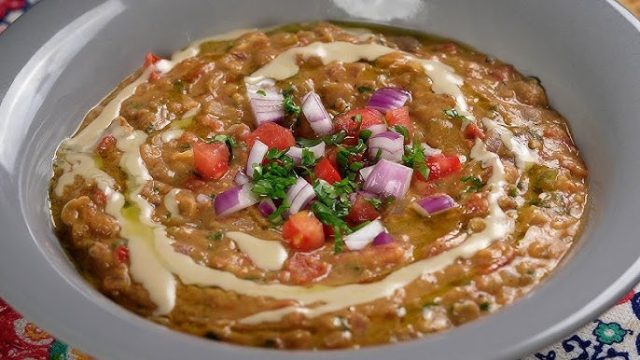 طريقة عمل فول بالخلطة المصرية