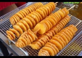 طريقة عمل عيدان البطاطس الحلزونية