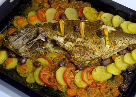 طريقة عمل سمك اللقز مع الهليون الأخضر