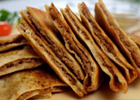 طريقة عمل عرايس كفتة بخبز البيتا