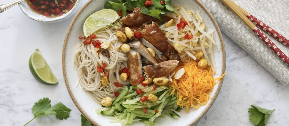 طريقة عمل سلطة نودلز ارز باليوسفى والتونة المجففه وصوص اللافندر