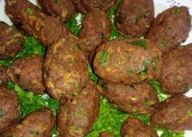 طريقة عمل كفتة البطاطس والعدس بالكاكاو وصوص طحينة بالليمون