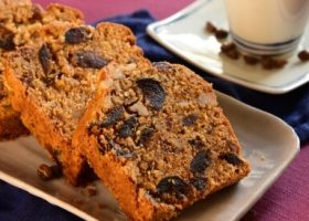 طريقة عمل كيك التمر الطري