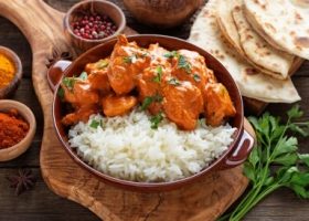 طريقة عمل دجاج المسالا بالزبادي