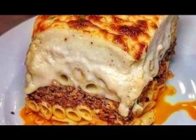 طريقة عمل مكرونة بالبشاميل والخضار