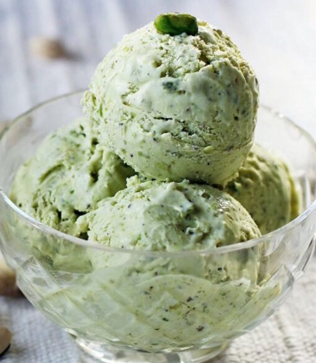 طريقة عمل آيس كريم الفستق