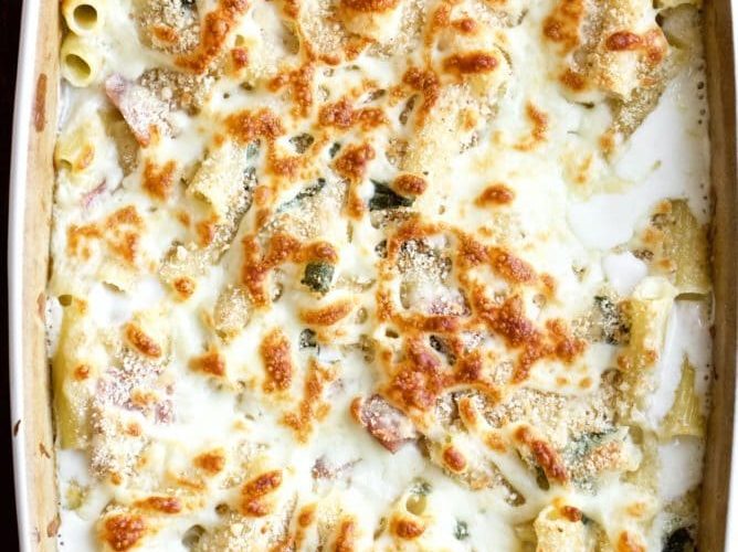 طريقة عمل المكرونة بالبشاميل والموزاريلا