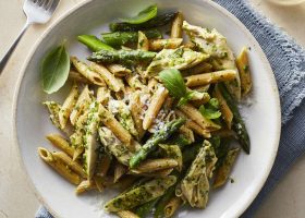 طريقة عمل مكرونة البيستو بالدجاج