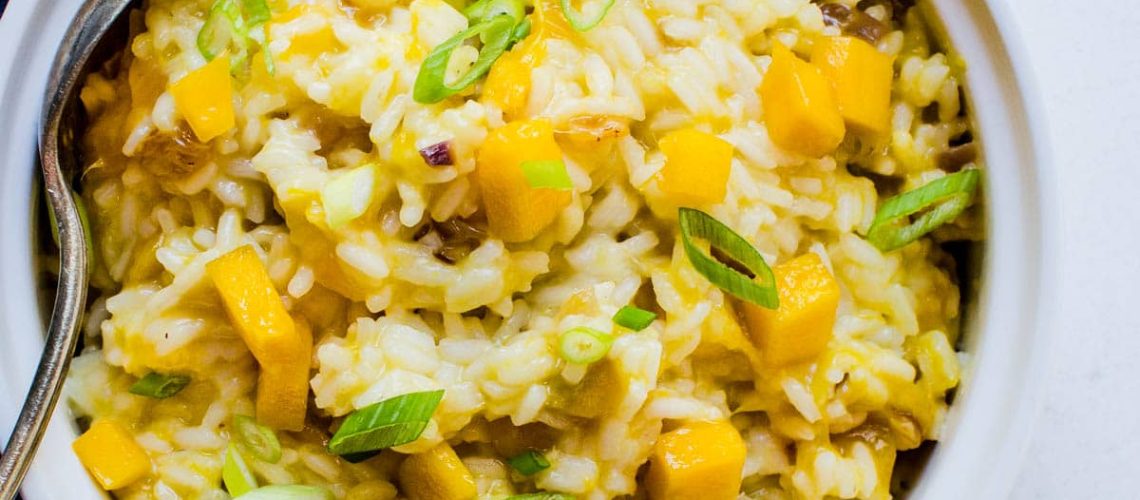 طريقة عمل أرز بارد بالمانجو والكزبرة والفلفل الحار