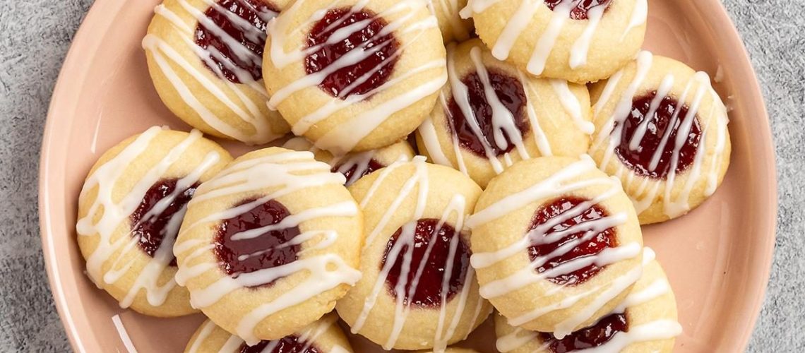 طريقة عمل بسكويت بصمة التوت واللوز