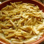 طريقة عمل مكرونة بصوص الكمثرى والجبنة الزرقاء