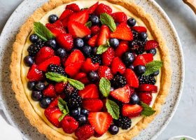 طريقة عمل تارت الجبنة الكريمية بالفواكه الطازجة بدون فرن