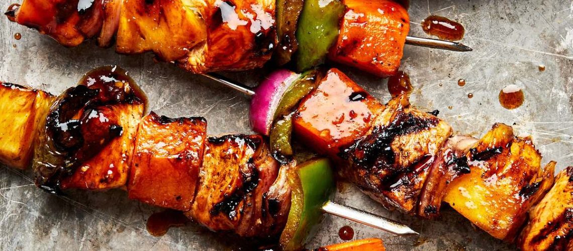 طريقة عمل كباب الدجاج بالاناناس المشوى وصوص جوز الهند