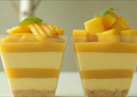 طريقة عمل موس الجزر بالقرفة وجوزة الطيب مع بسكويت مقرمش