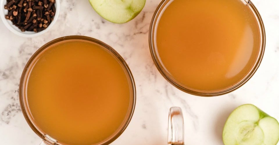 طريقة عمل شوربة تفاح بالكراميل