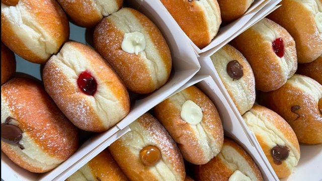 طريقة عمل دونات محشية بمهلبية القرع العسلى