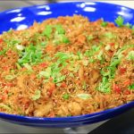 طريقة عمل أرز مقلي بالروبيان والبيض