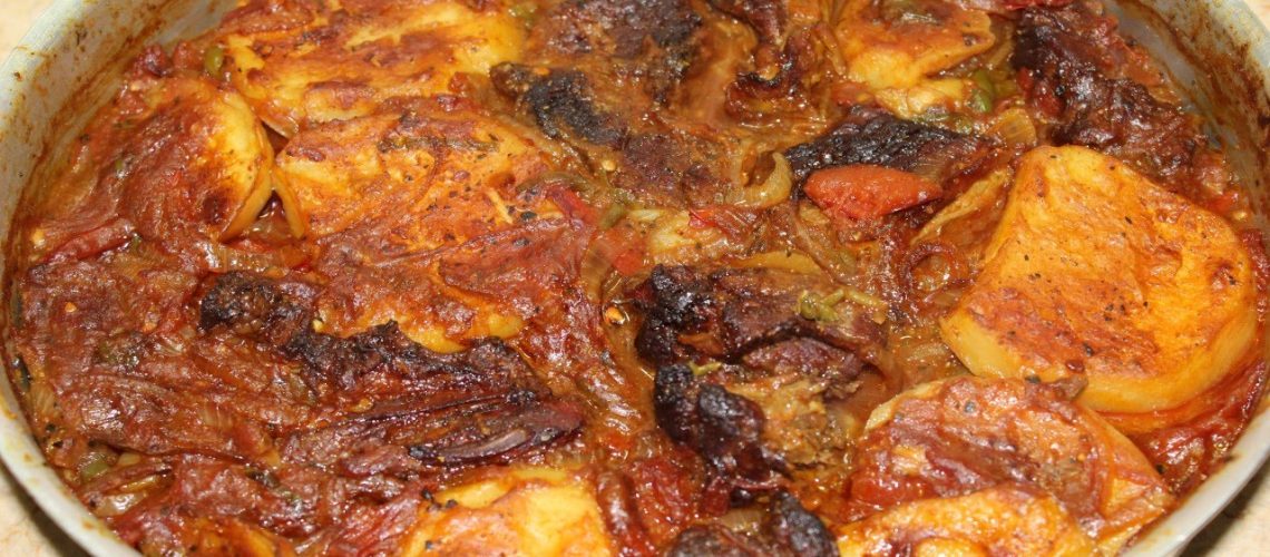 طريقة عمل صينية البطاطس باللحمة الشرائح