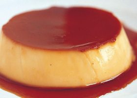 طريقة عمل حلى كريم كراميل بالقشطة والبسكويت