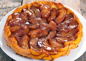 طريقة عمل تارت الشوفان بالكمثرى والهيل