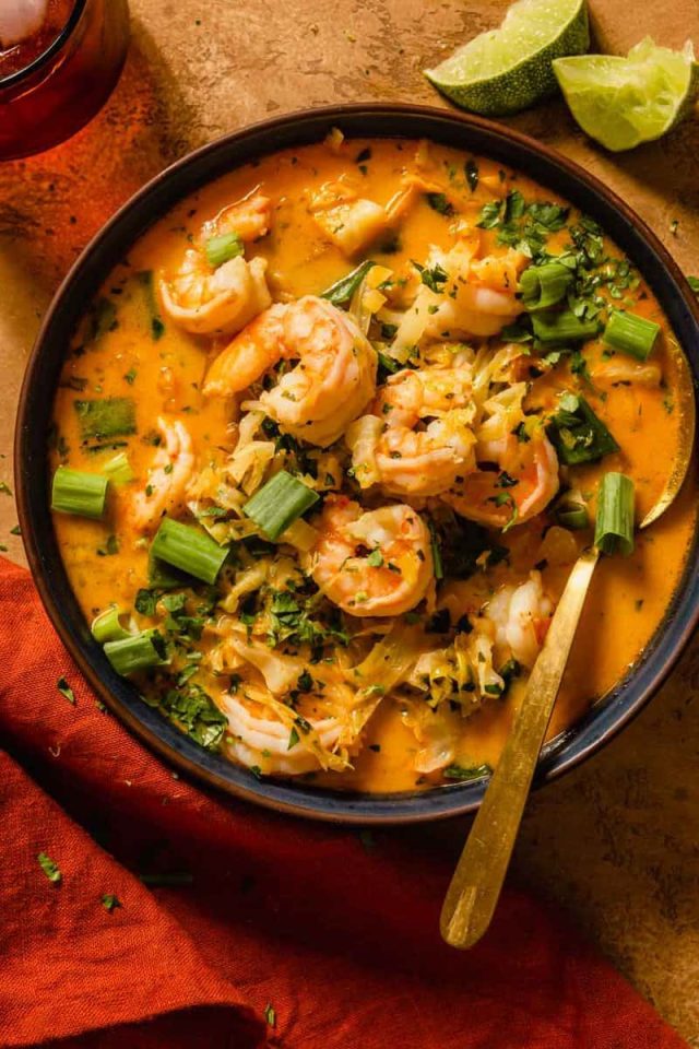 طريقة عمل شوربة الروبيان بالخضار و كريمة الطهى