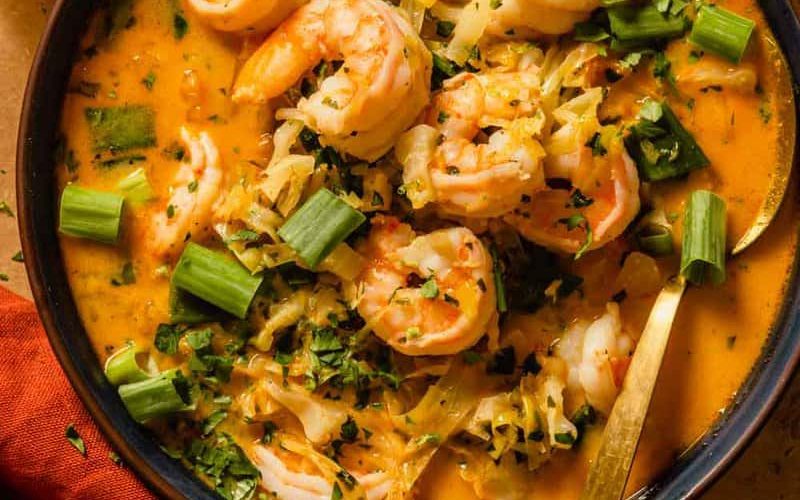 طريقة عمل شوربة الروبيان بالخضار و كريمة الطهى